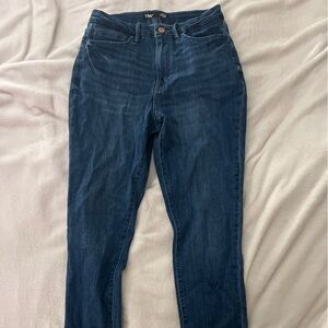 Women’s 12 brand new blue jeans skinny